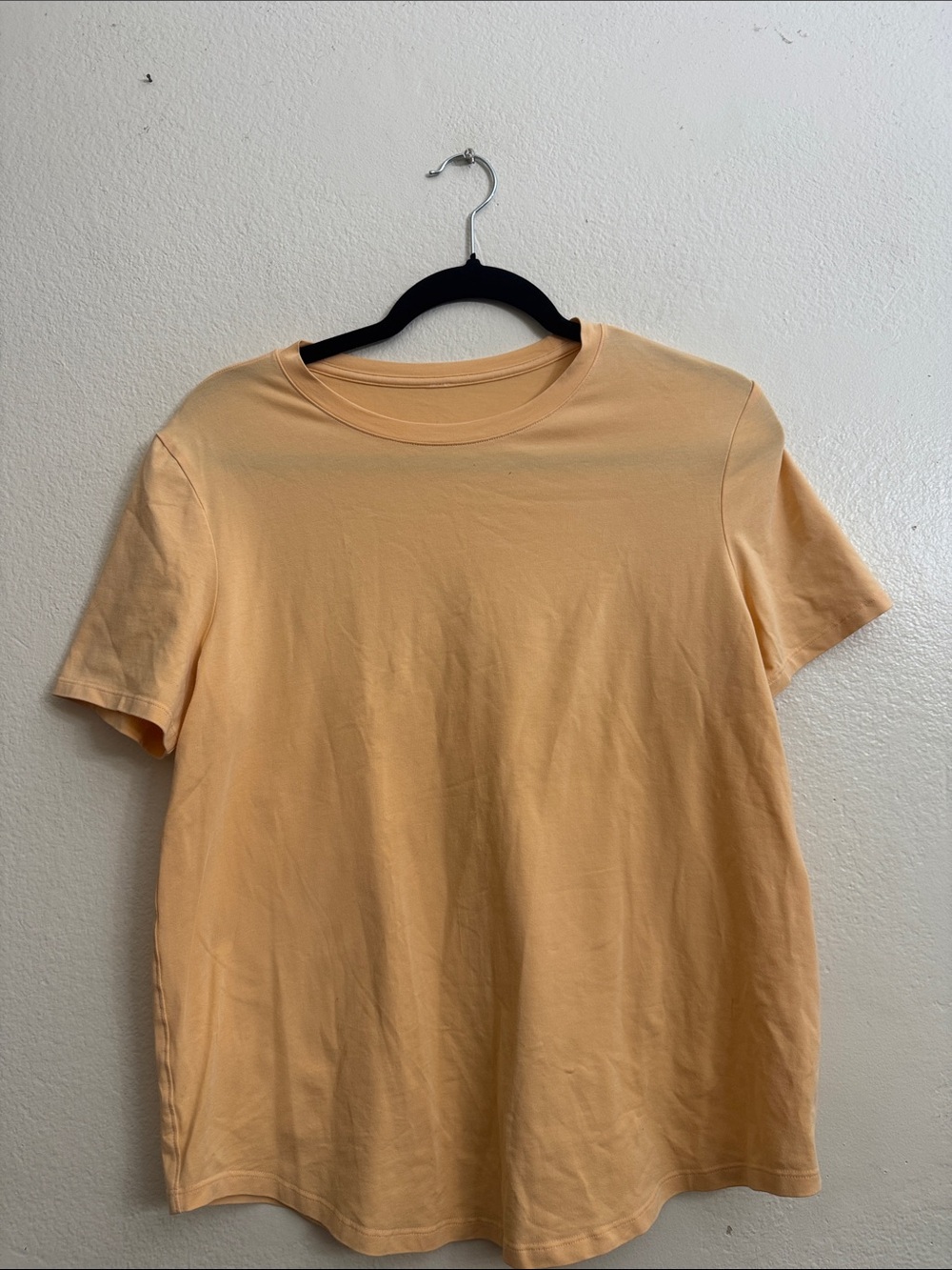 Lululemon Short Sleeve shirt women size 10